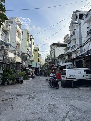 hẻm xe hơi- khu phân lô đường 3/2- 5 tầng-3,3x12m- hoàn công đủ-8,3 tỷ