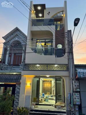 BÁN NHÀ 2 LẦU GIÁ 3,6 Tỷ Gần Chợ . P An Phú Tp Hồ Chí Minh