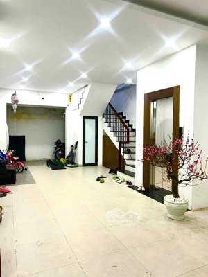 rẻ! bán nhà riêng phố giáp nhất, dân xây, gần phố, ngõ ô tô, lô góc 70m2*4t, mt 6m