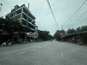 cho thuê đất trống,có tường bao quanh, diện tích 1500m2 tại ngay sát cạnh khu cn cầu gáo, phùng