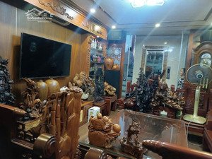 bán nhà 5 tầng thang máy tuyến 2 văn cao đường phân lô có vỉa hè .