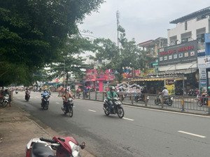 bán nhà mặt tiền tây thạnh (4.3x19m), 4pn, đang cho thuê 20tr/th giá 12,5 tỷ quận tân phú