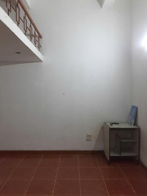 cho thuê căn hộ tập thể phố huế tầng 3 trung tâm phố cổ, 30m2 có gác xép, ảnh thật, nhận ở ngay