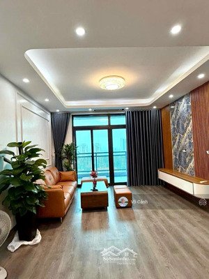 cần bán gấp nhà mặt phố trường chinh, lô góc 3 mặt thoáng, cực hiếm, dt 45m2, 6t, 25.5 tỷ