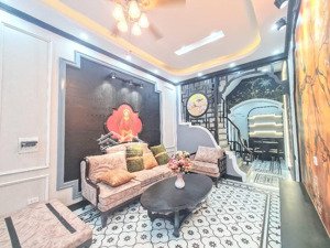 bán nhà tại lĩnh nam, hoàng mai, 45/48m2 , 4 tầng, ô tô đỗ cửa, an sinh tuyệt vời.