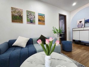 cho thuê căn hộ 2 phòng ngủ 384 lê thánh tông