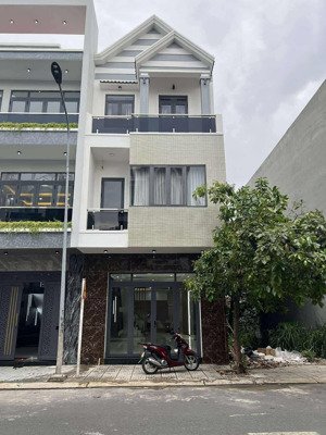 bán nhà sổ riêng 2 lầu 1trệt ngang 5x21m full thổ cư giá rẻ an phú thuận an