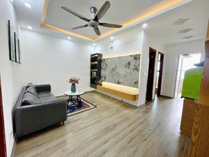 bán chung cư 2 phòng ngủ kim văn kim lũ, nhà mới sửa, full nội thất mới cao cấp, sẵn sổ