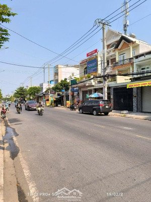 bán nhà mt trần thị năm phường tân chánh hiệp, gần bv quận 12, dt 4x24m 1 trệt 2 lầu st giá 11.5 tỷ