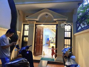 quá hiếm: đội cấn 89m2, dân xây chắc chắn, gần ô tô, đẹp ở ngay, ngõ thông, sân vườn mát mẻ