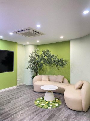 cho thuê nhà mặt phố trần khát chân dt 50m2 x 5 tầng, mt 4,5m, nhà mới, đỗ xe được