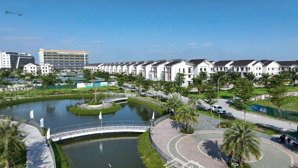 bán biệt thự sl 200m2 cách trung tâm hà nội 12km. giá f0 chỉ 13,8 tỉ