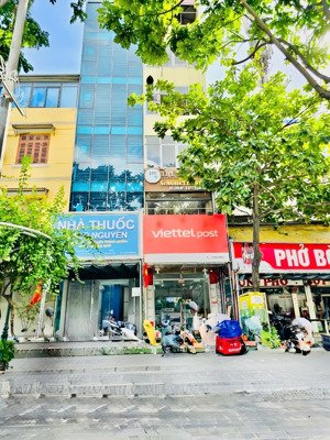 giá 23 tỷ! chính chủ bán tòa nhà 6 tầng mặt phố khuất duy tiến, vỉa hè 7m, kinh doanh víp, xây mới