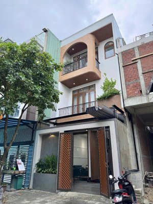 nhà đẹp, đường xe hơi 8m ở trần khắc trân - quận1 gần chợ tân định, cho thuê 25tr. giá 3tỷ360/66m2