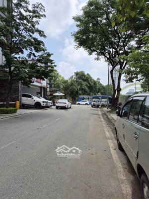 bán nhà khu đất đấu giá d18, kđt mới cầu giấy, đường thành thái.