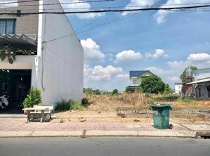 cần bán gấp đất gần cảng hàng không cà mau, mt đ.hải thượng lãn ông phường 6 cà mau shr 120m2/680tr