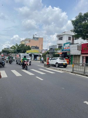 ccg mt đường nguyễn oanh, 6x20m, tiện xây chdv, hđ thuê 24tr/tháng, giá 17,2 tỷ (tl)