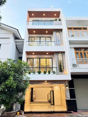 nhà mới hoàn công full nội thất cao cấp. khu k1 phan rang khánh hòa miền nam