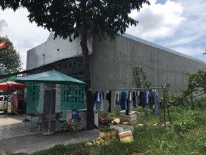 bán gấp lô đất mt 1 tỷ 1 dt 200m2 shr, ngay chợ vĩnh phú thuận an bình dương