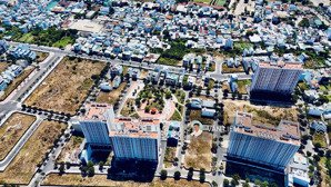 bán lô đất view xéo công viên hà quang 1 diện tích : 85m2 ngang 5m. hướng : tây nam . giá bán :