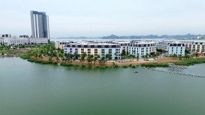 quyết bán căn mặt hồ harborbay hạ long 8.x tỷ