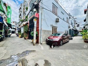 nhà 3 tầng điện biên phủ gần chợ trần thị kỷ. hẻm ô tô thông ra nguyễn thiện thuật