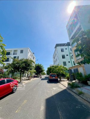 bán lô đất cách biển nguyễn tất thành 400m2, trục thông biển liên chiểu, đường 7m5 trần minh tông