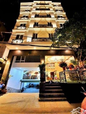 duy nhất! bán gấp nhà k300 8.5x19m, 8 tầng, thu net~2 tỷ/năm, giá giảm chỉ còn 32 tỷ thôi