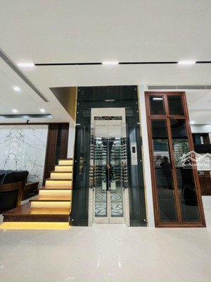 cho thuê nhà 5 tầng, 10 triệu/tháng tại vinhomes ocean park 2,3