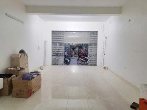 cho thuê nhà 3 tầng mới rộng đẹp đủ đồ mặt đường đằng hải gần chợ lũng