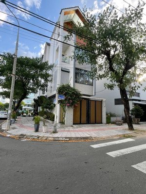 siêu phẩm 200m2 trục đường ngô huy diễn nằm ngay cổng euro villa giá chỉ 14,2 tỷ. vị trí vip đầu tư