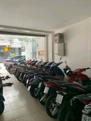 võ văn tần - cao thắng quận 3 nhà gồm 15 chdv đang full sẵn dòng tiền 7otrieu4m x 20m, 5 tầng