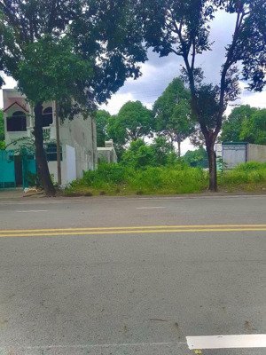 bán lô đất cực đẹp 300m2 đường di11 giá 2t850tr - ngay tân vạn mỹ phước , sổ riêng chính chủ