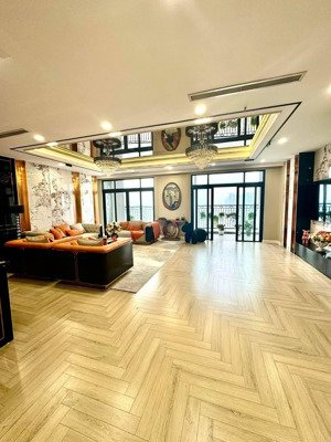 chính chủ bán penthouse siêu vip 4 ngủ 170m2 tại goldseason thanh xuân, full nội thất, giá 15 tỷ