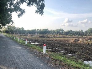 bán đất vườn mặt tiền đường ông niệm 1 (đường thành long) giá 5 triệu/m2. lh 