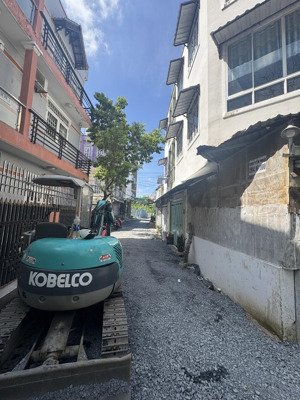 nhà 4 tầng, gốc 2 mặt tiền, ra lê văn lương 50m 119m2- ngang 6m - hẻm thông ra 1181 lvl phước kiển