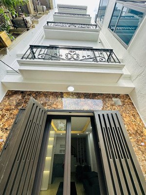 bán nhà mới xây kim giang, đại kim, ngõ thông 3 gác, diện tích 35m2, 5 tầng giá 8.1 tỷ tl.