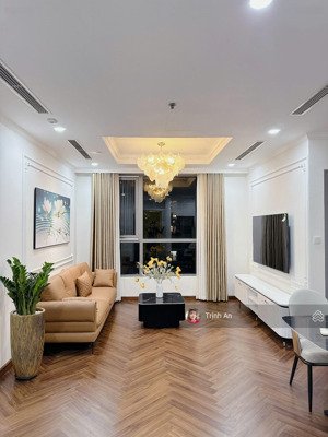 căn p1-11 đầy đủ kệ, giá 8.9 tỷ, xem nhà 24/7, ưu tiên khách tt nhanh!