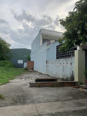 tôi cần bán lô đất tái định cư phong nam