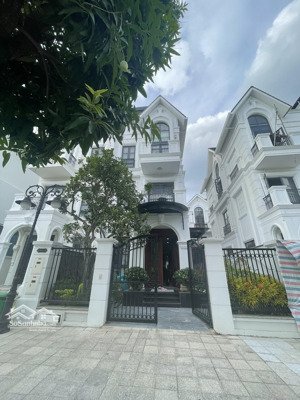 song lập hải âu 2 đã hoàn thiện có thang máy 150 m2 giá rẻ nhất 34,x tỷ tại vinhomes ocean park 1