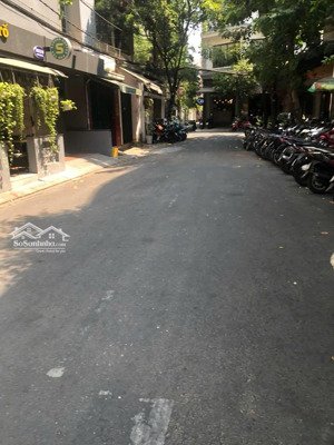 bán khuôn đất đẹp ngay cộng hoà p13 q. tb - đối diện etown cộng hoà dt: 12 x 37m giá: 50 tỷ