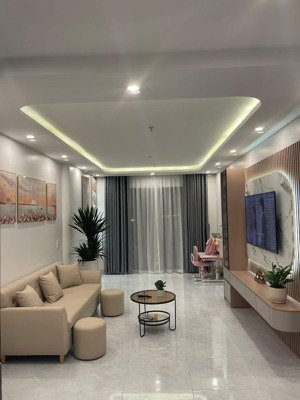 bán nhà bồ đề, long biên: 32m2, 5 tầng, hơn 6 tỷ, ô tô thông, sát phố, ở ngay, 