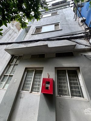 cần bán nhà lô góc giá tốt ngay võ chí công gần bưởi, hoàng quốc việt, cầu giấy