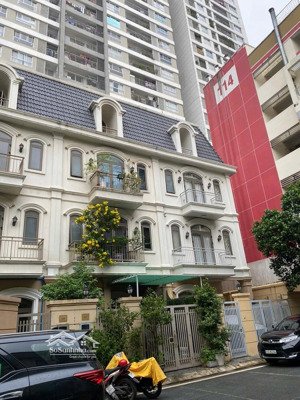 cho thuê nhà phố liền kề 119 phổ quang, p.9, pn. dt 5.5x16m. 4l giá 50tr
