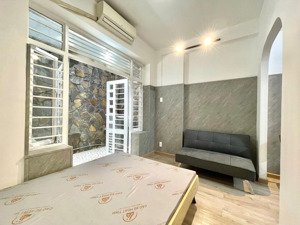 căn hộ 1pn ban công máy giặt riêng gần đại học văn lang ngay phạm văn đồng