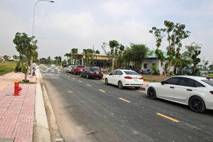 t8.25, thanh toán 300tr + ck10, nhận nền 85m2, shr, đủ tiện ích, công viên di sản duy nhất tại vn