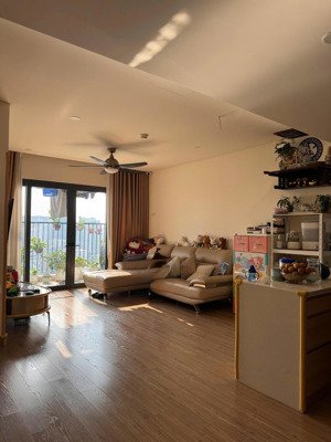 chính chủ cần bán gấp cc eco green city nguyễn xiển, 5,56 tỷ, 74m2, 2pn, 2wc, sẵn sổ, full nội thất