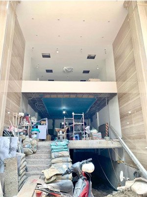 toà building 9 tầng đẳng cấp mặt phố víp chùa láng, 125m, mặt tiền 6.35m - giá 115 tỷ