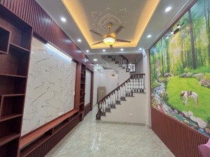 bán nhà ngõ 211 khương trung - thanh xuân 30m ra ô tô gần hồ đầm hồng 4t, 40m2, 5pn ở, cho thuê tốt