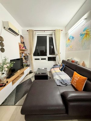 bán căn 2pn 2wc full nội thất, xách vali vào ở ngay, view hồ bơi quận 2